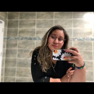 Meet your Posher, Yovana